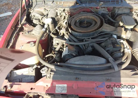 1984 Pontiac Firebird Trans Am z USA, uszkodzony, nr VIN 1G2AW87H2EN201748